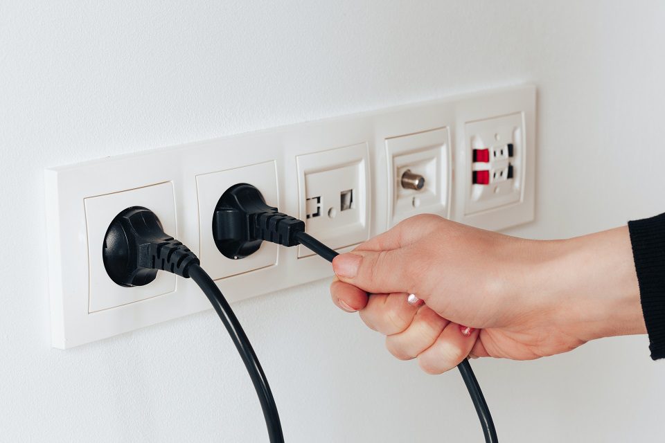 Little habits that cost big - Pulling out plug
